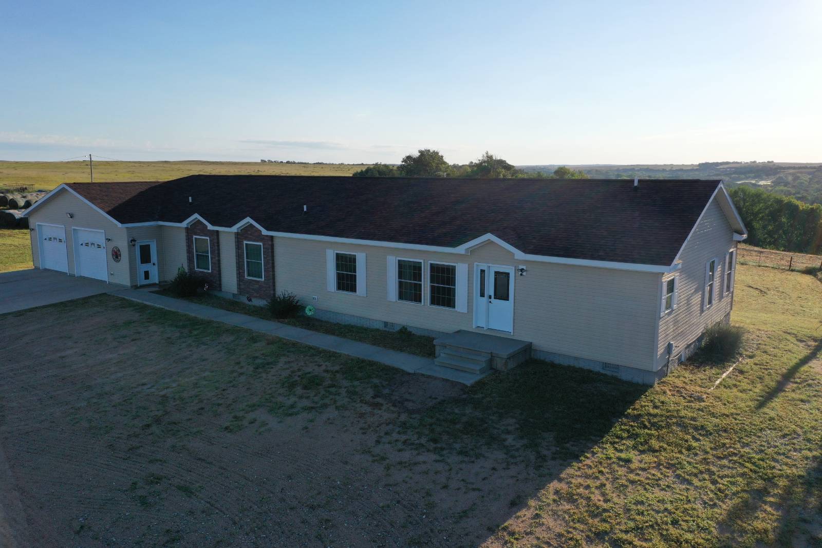 Photo 3 of 4 of farm or ranch property listing at 89062 501st Ave, Lynch, NE 68746