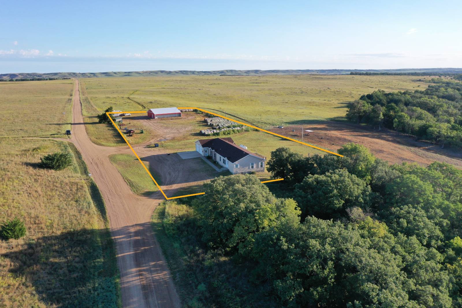Photo 1 of 4 of farm or ranch property listing at 89062 501st Ave, Lynch, NE 68746
