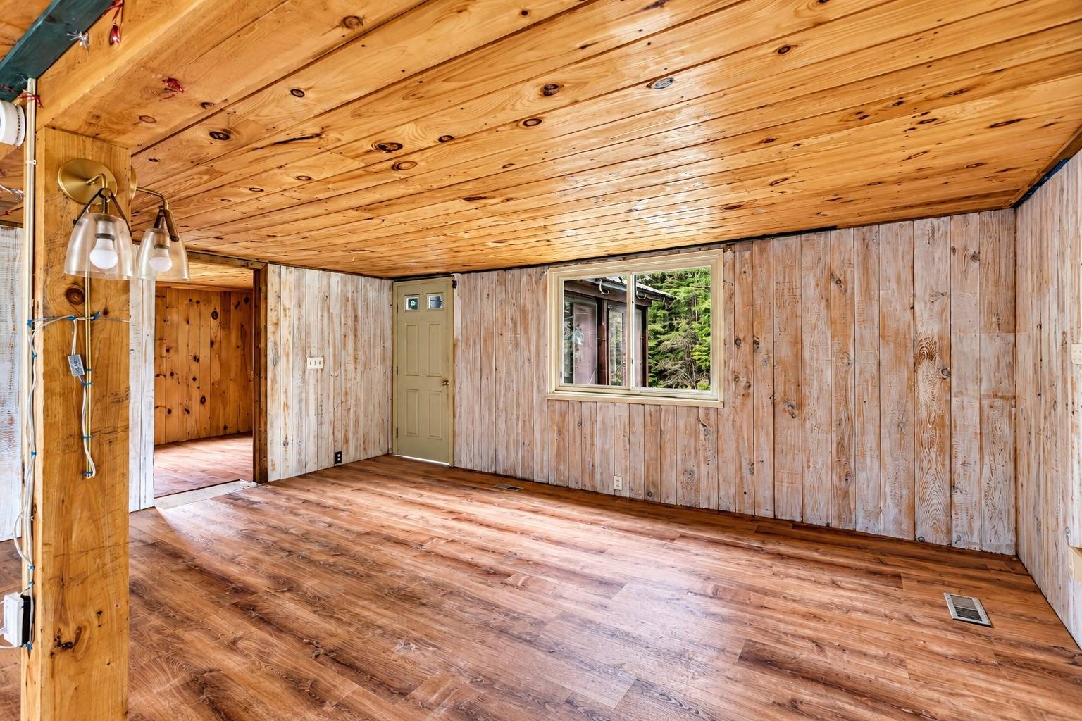 343 Shaw Hill Rd