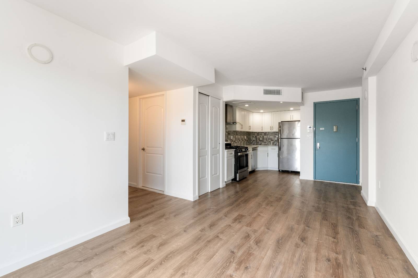 214-10 15th Avenue, #3D