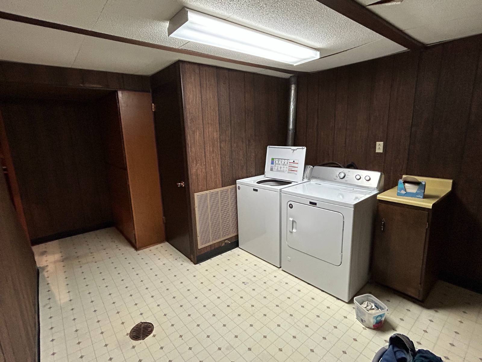 Photo 17 of 19 of home listing at 403 Beech St, Elgin, NE 68636