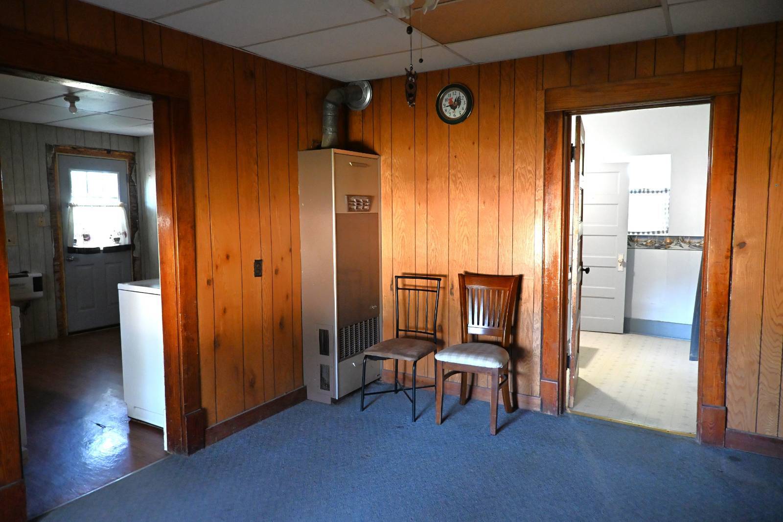 Photo 15 of 33 of home listing at 308 Sixth Street, Taylor, NE 68879