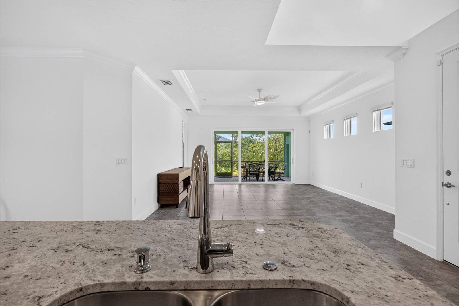 215 Gypsy Palace Lane, Daytona Beach, FL 32124