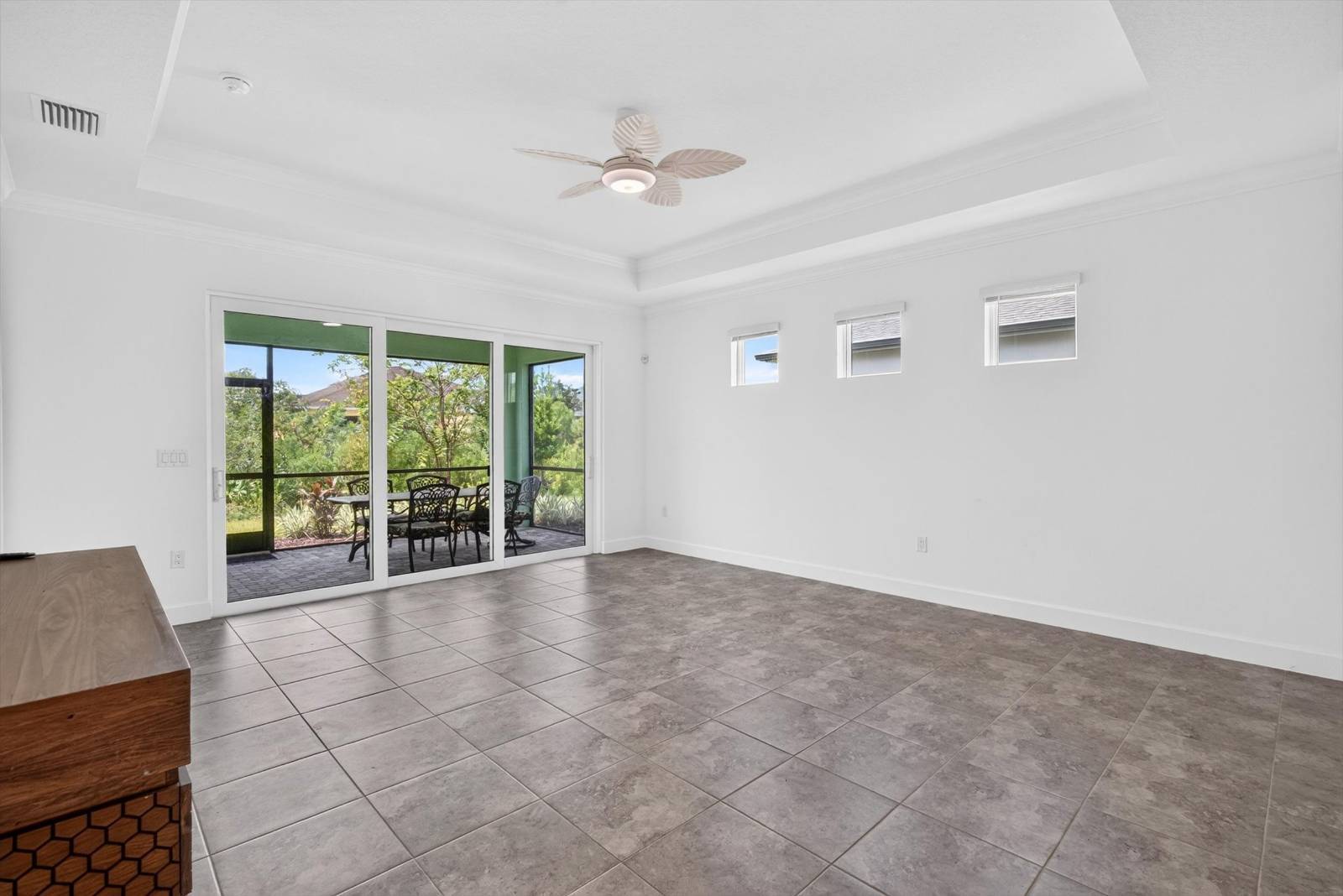 215 Gypsy Palace Lane, Daytona Beach, FL 32124