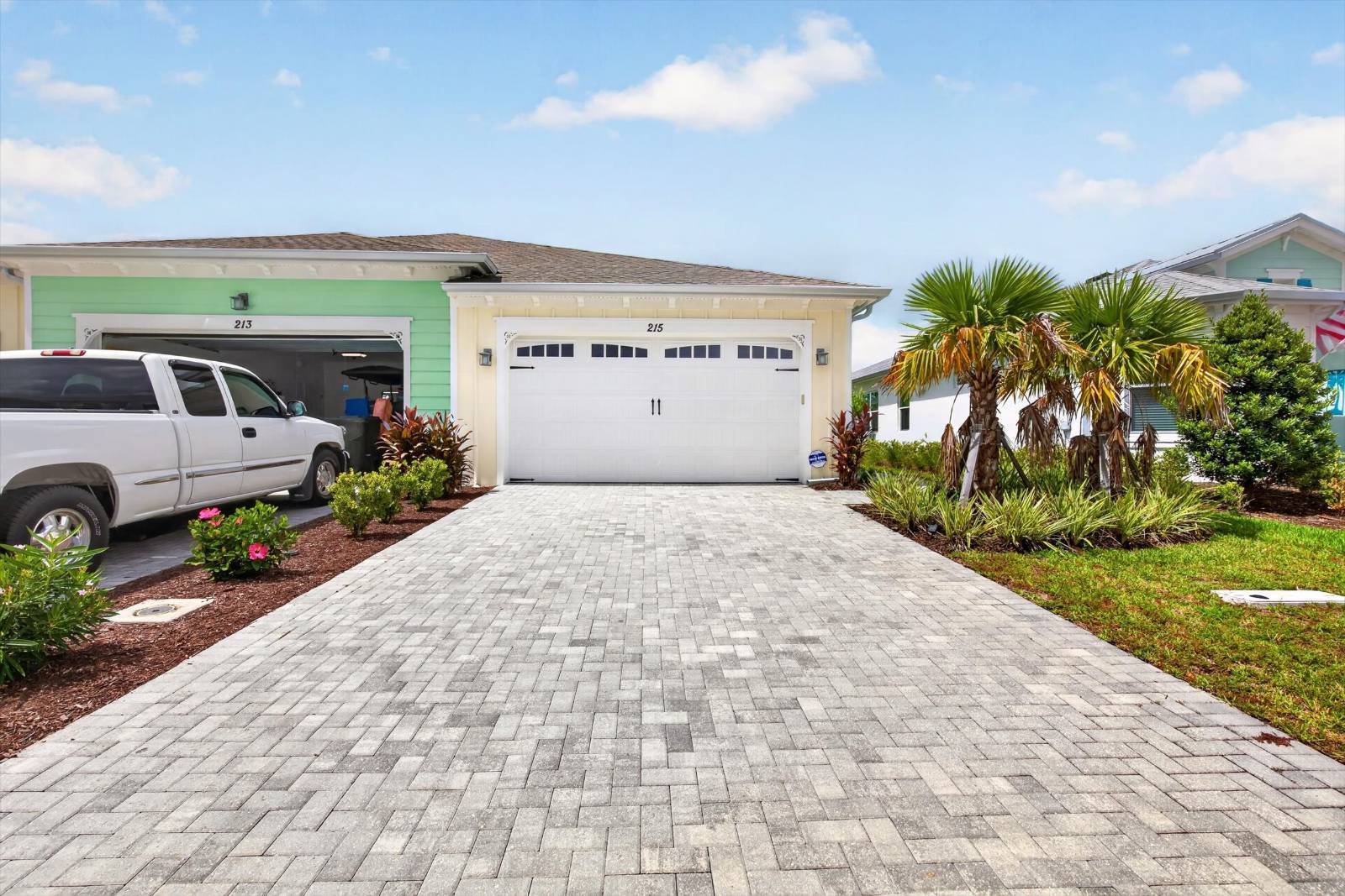 215 Gypsy Palace Lane, Daytona Beach, FL 32124