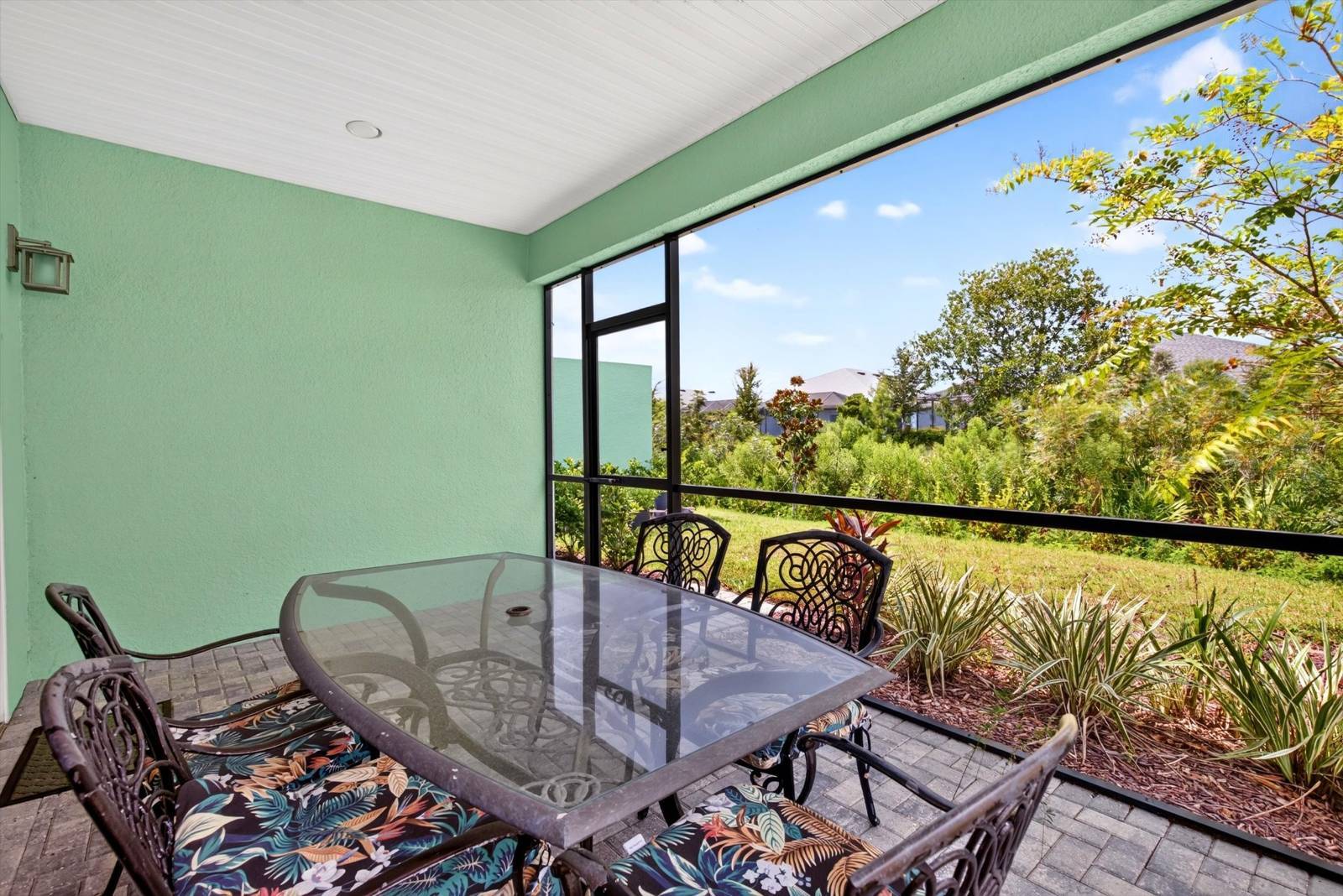215 Gypsy Palace Lane, Daytona Beach, FL 32124