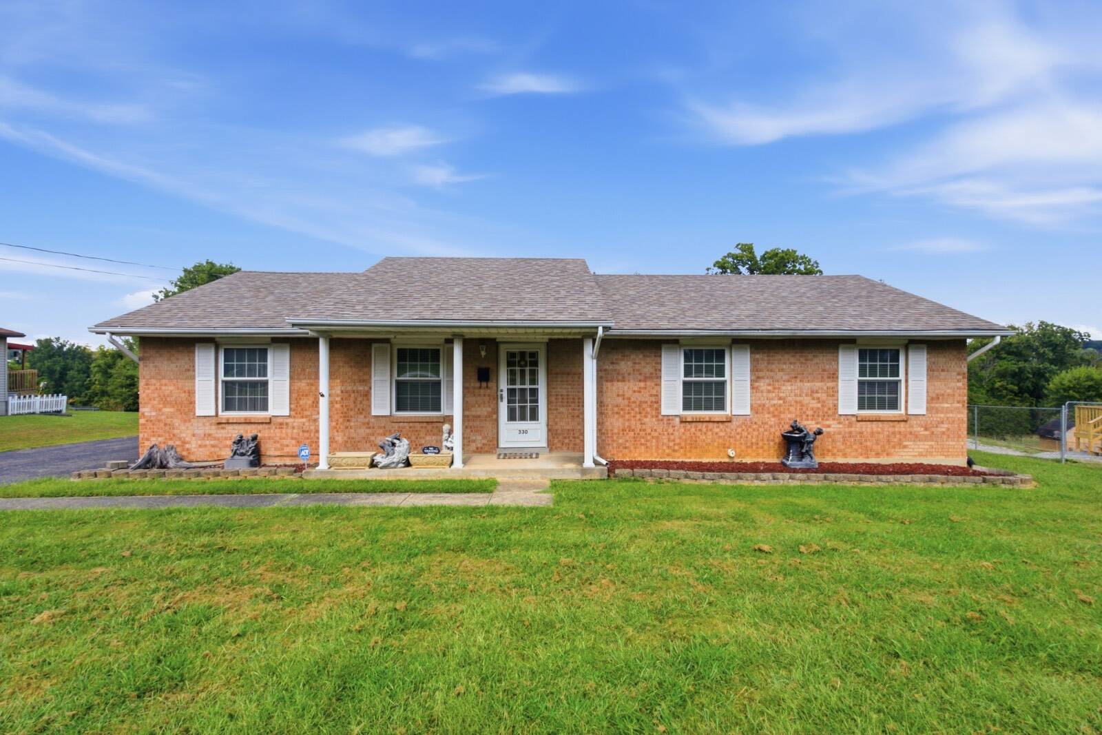 330 Valley View Dr