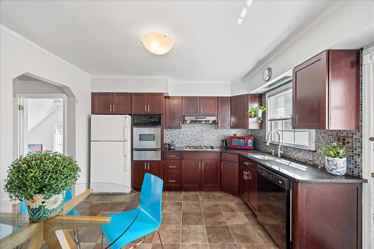 157-34 12th Road