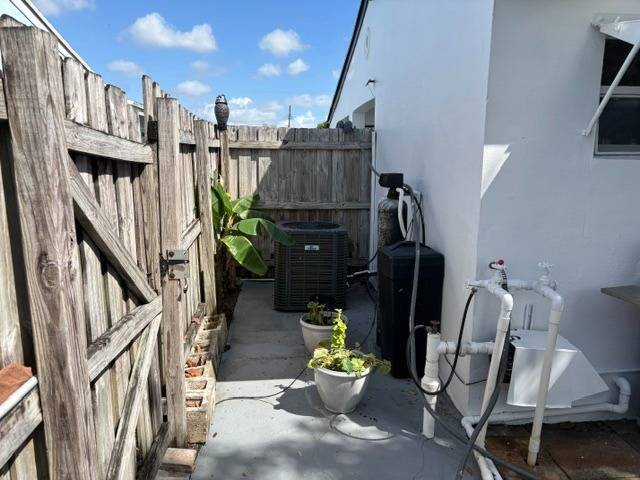 6980 SW 29th St, Miramar, FL 33023