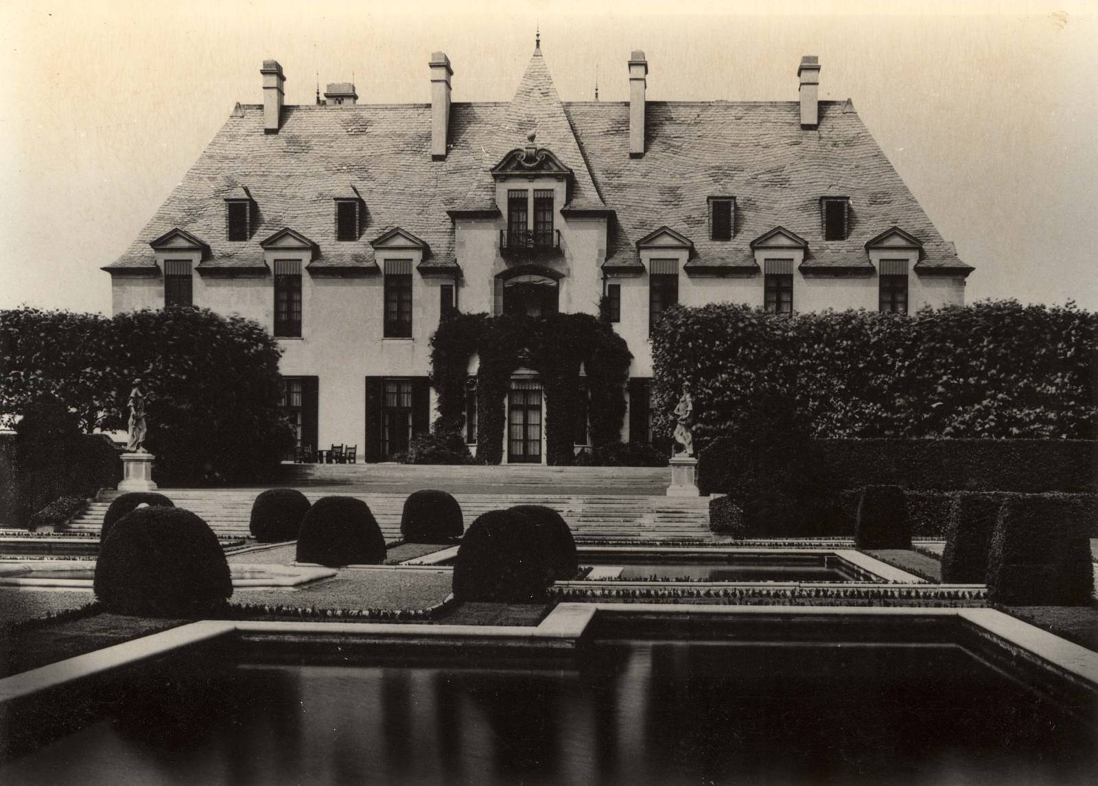 145 West Gate Drive