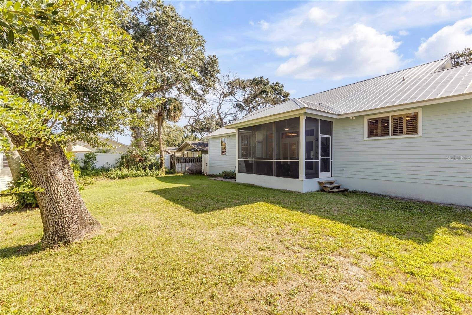 410 S Peninsula Ave, New Smyrna Beach, FL 32169