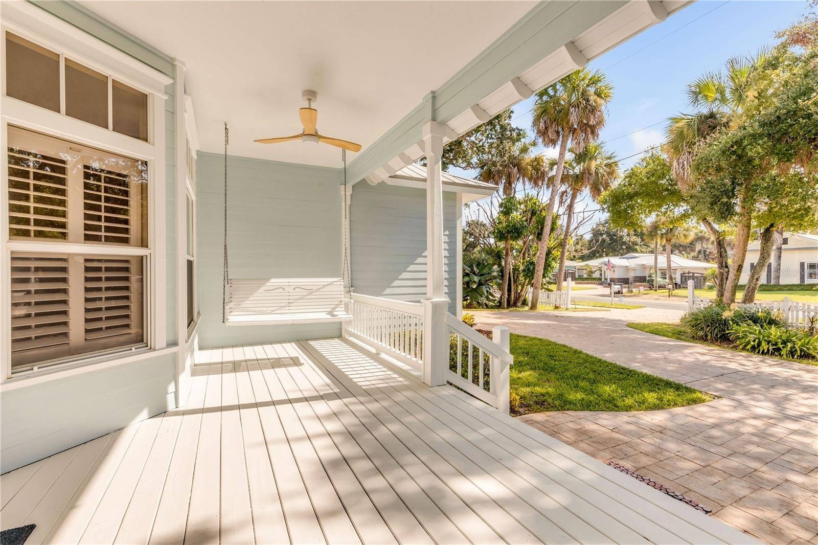 410 S Peninsula Ave, New Smyrna Beach, FL 32169