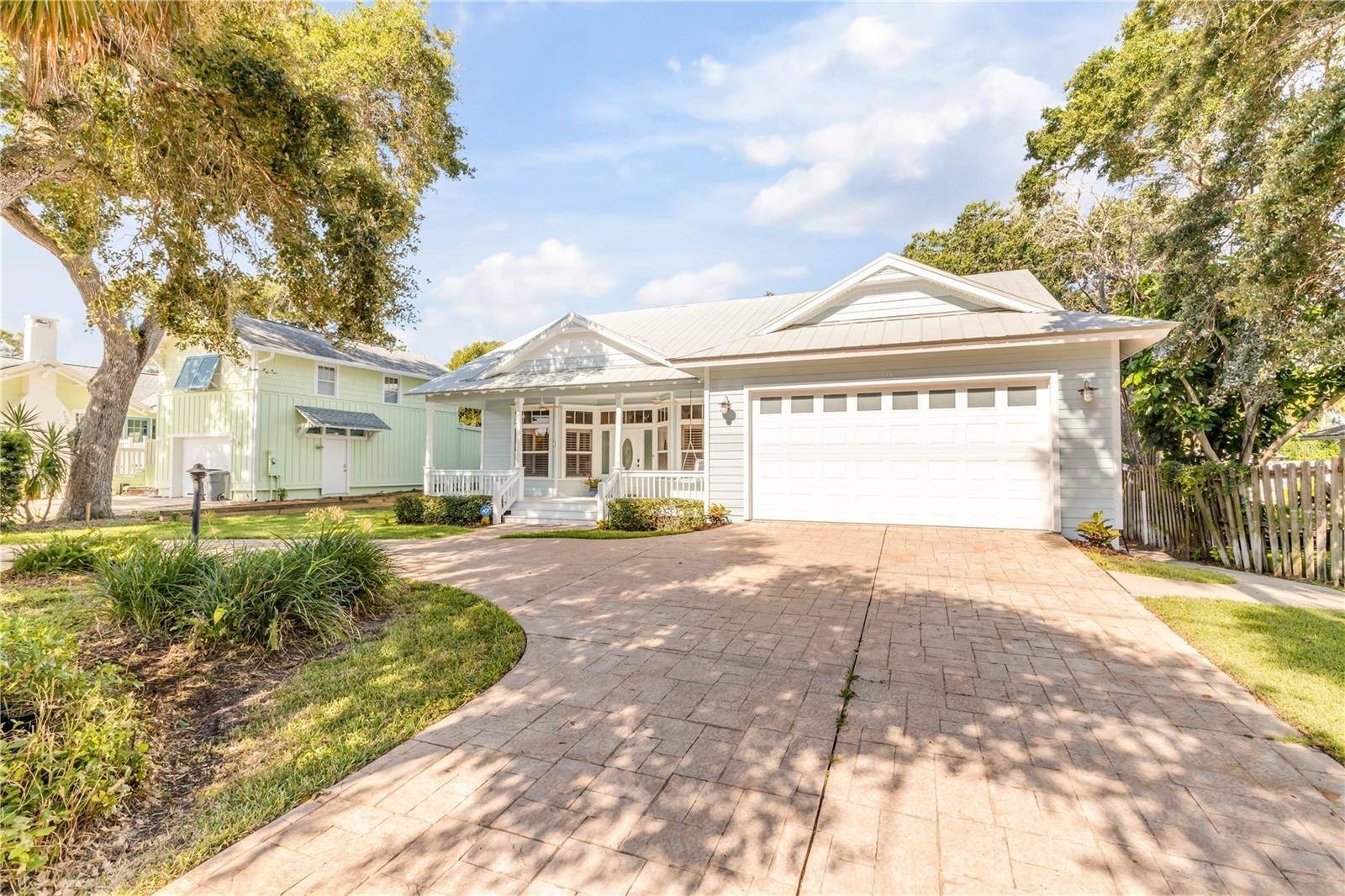 410 S Peninsula Ave, New Smyrna Beach, FL 32169