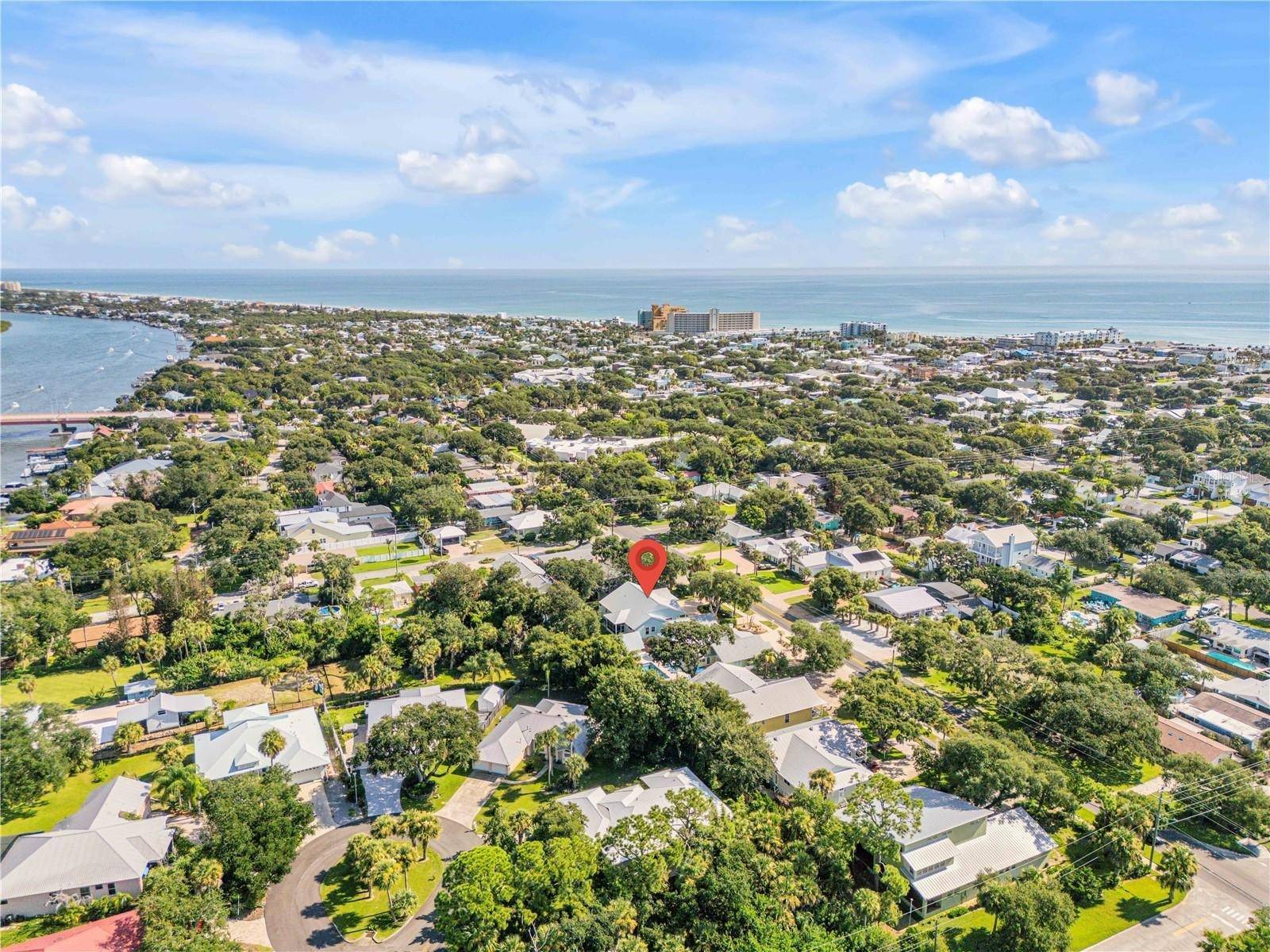 410 S Peninsula Ave, New Smyrna Beach, FL 32169