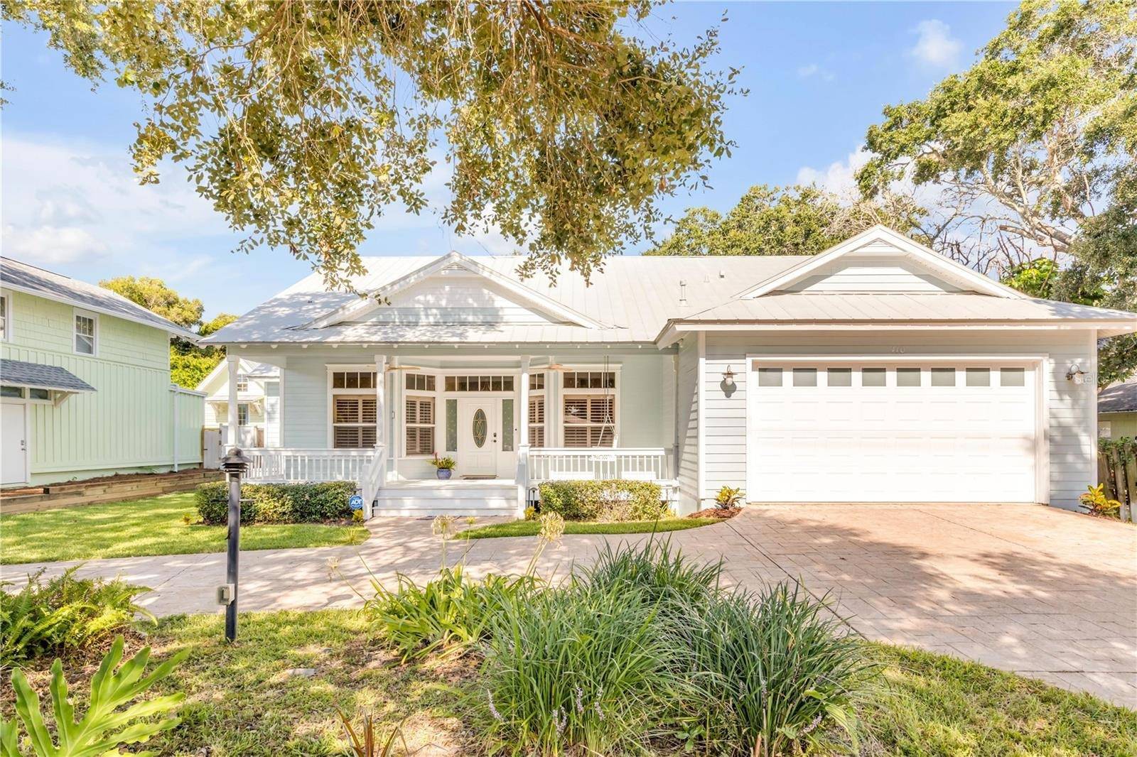 410 S Peninsula Ave, New Smyrna Beach, FL 32169
