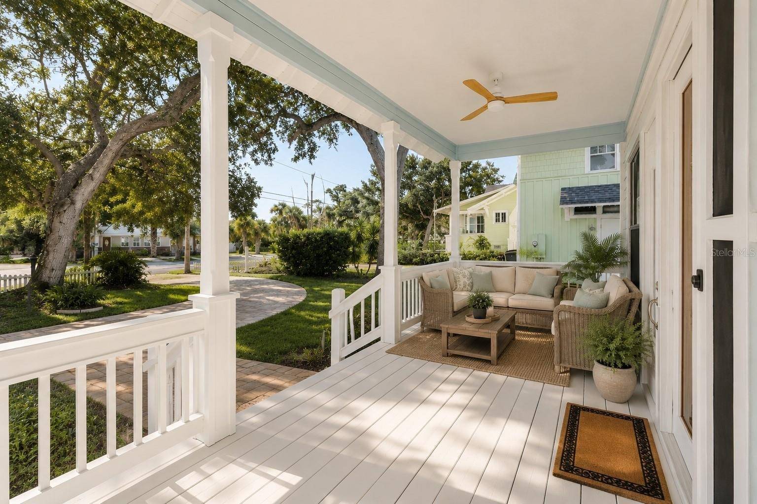 410 S Peninsula Ave, New Smyrna Beach, FL 32169