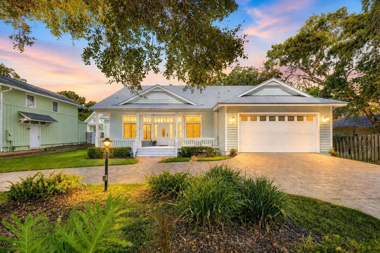 410 S Peninsula Ave, New Smyrna Beach, FL 32169