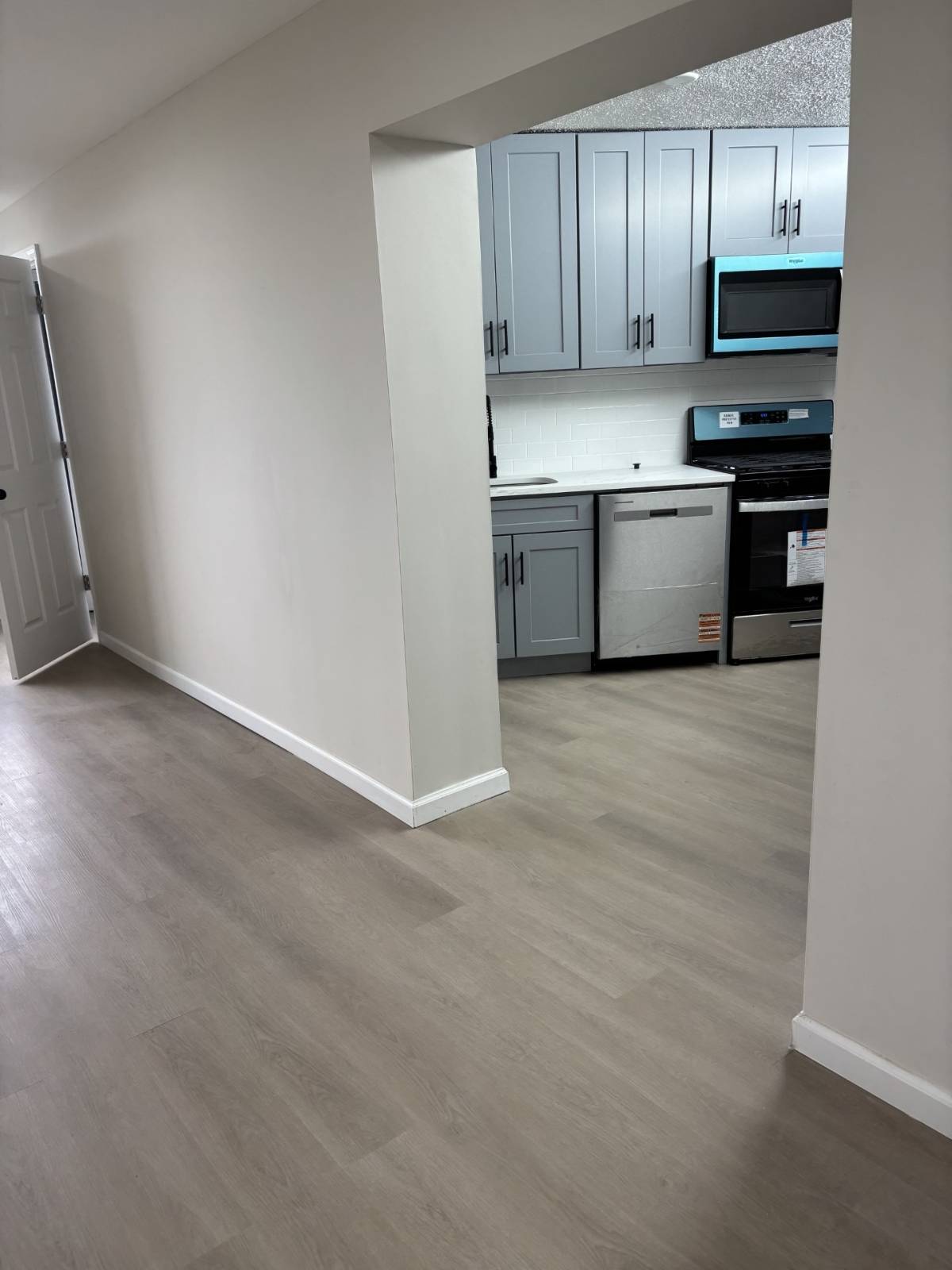 2 Bay Club Dr, #15R