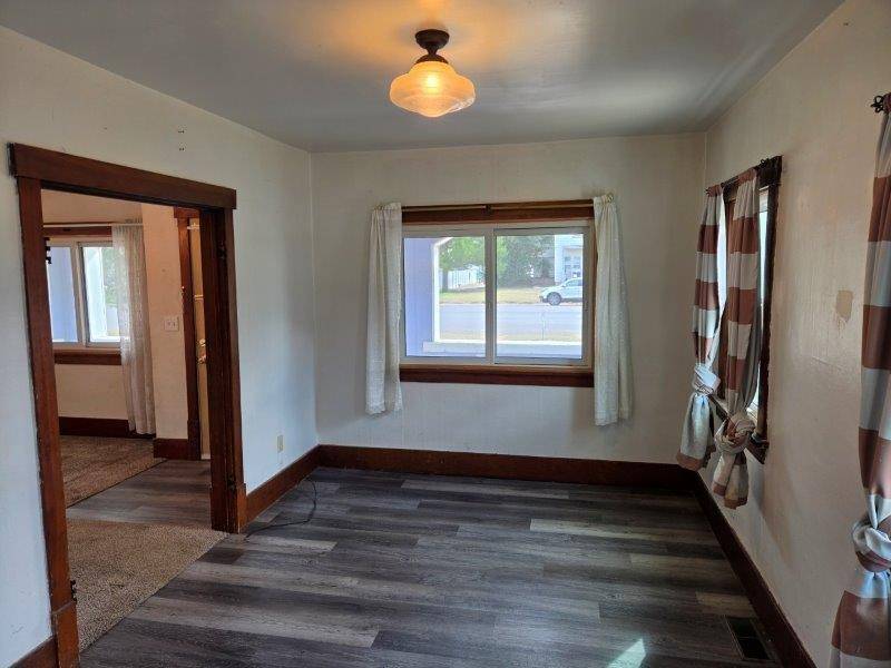 Photo 10 of 16 of home listing at 230 East 5th Street, Imperial, NE 69033