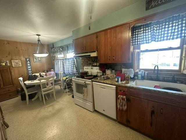Photo 8 of 27 of home listing at 213 E Davis Street, O'neill, NE 68763