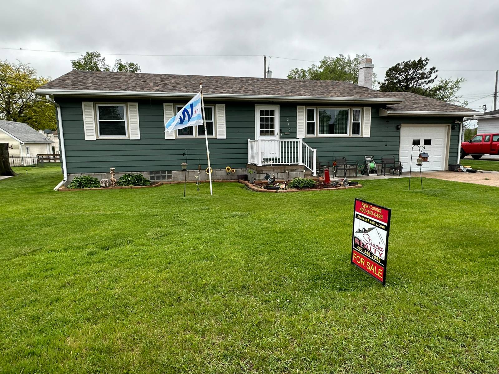 Photo 2 of 27 of home listing at 213 E Davis Street, O'neill, NE 68763