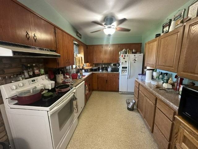 Photo 7 of 27 of home listing at 213 E Davis Street, O'neill, NE 68763