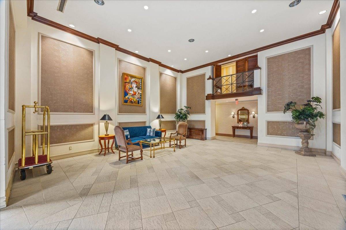 1 BAY CLUB DRIVE, #12
