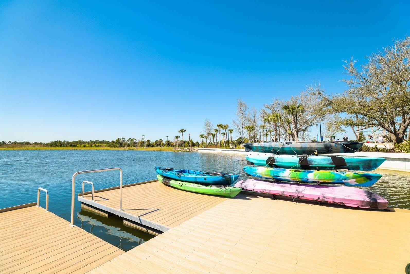 166 Algiers Dr, Venice, FL 34293