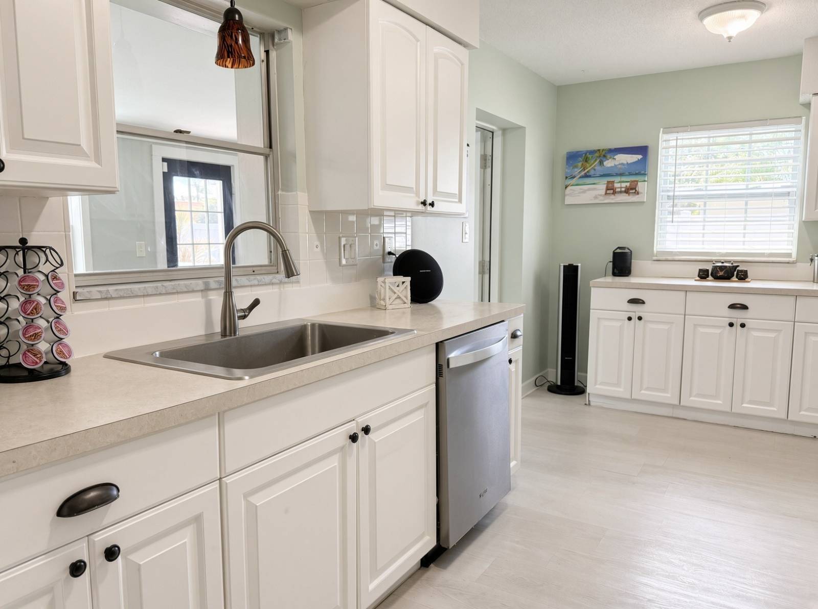 166 Algiers Dr, Venice, FL 34293