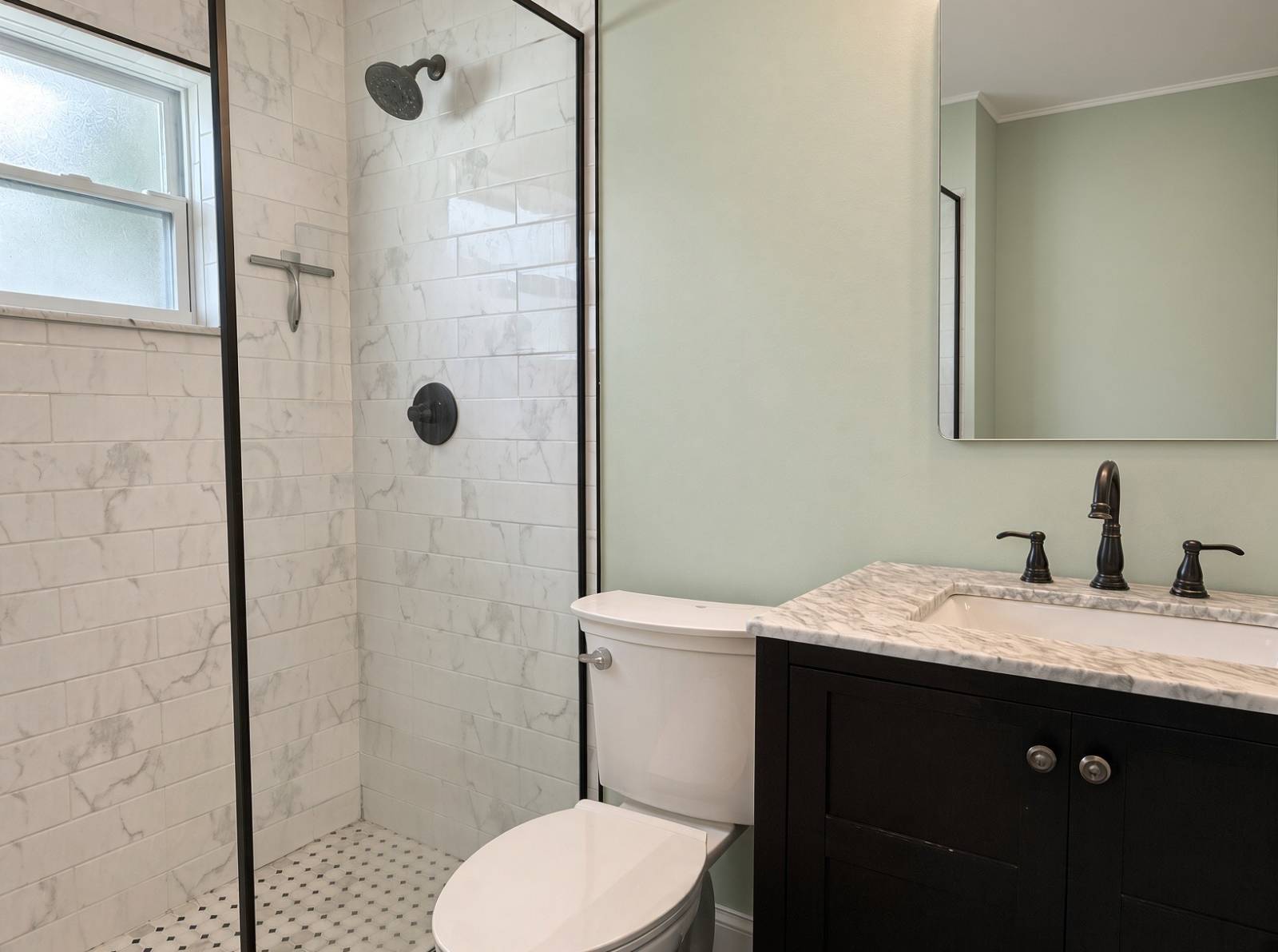 166 Algiers Dr, Venice, FL 34293