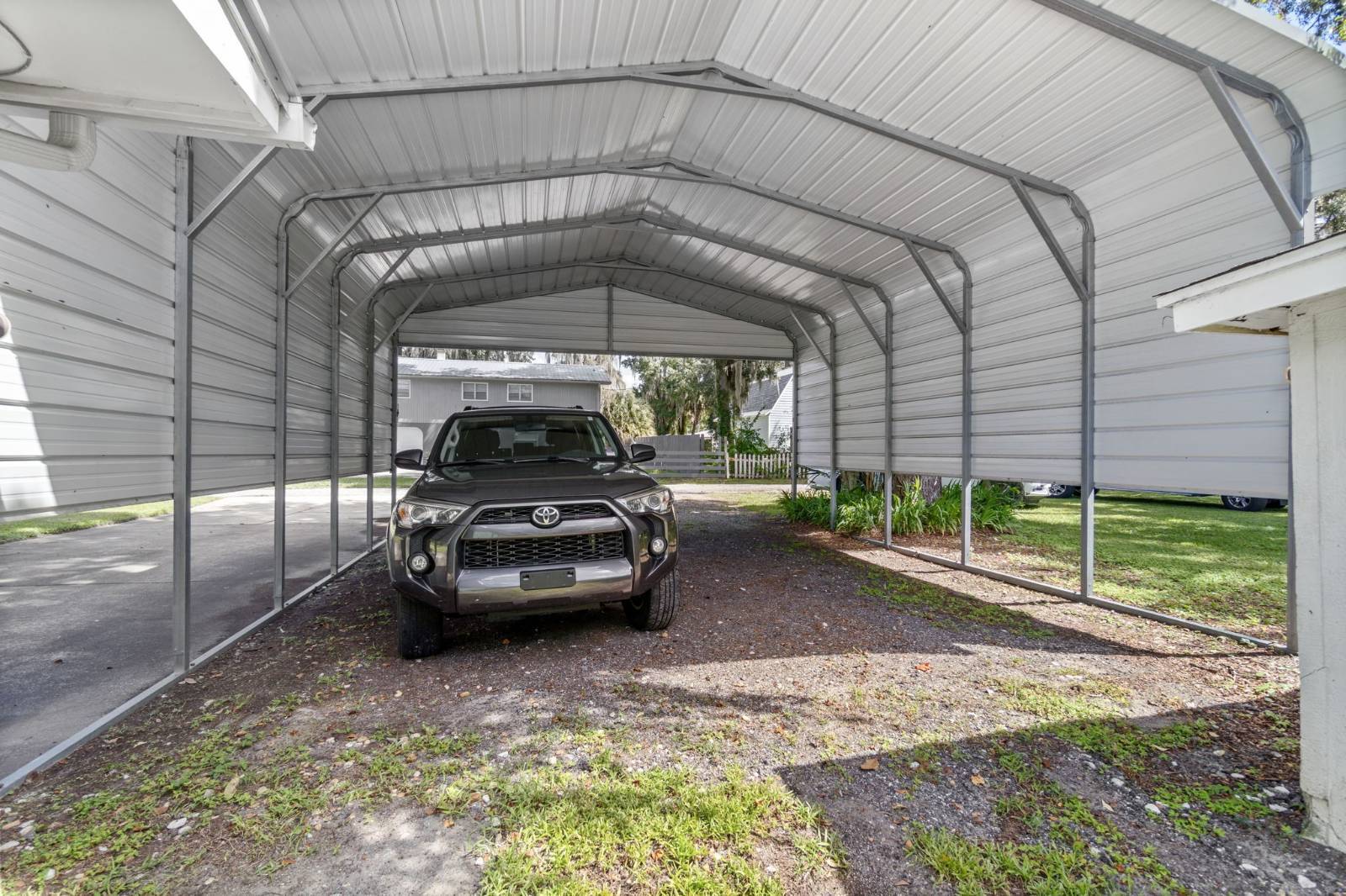 107 Peggy Ln, Crescent City, FL 32112