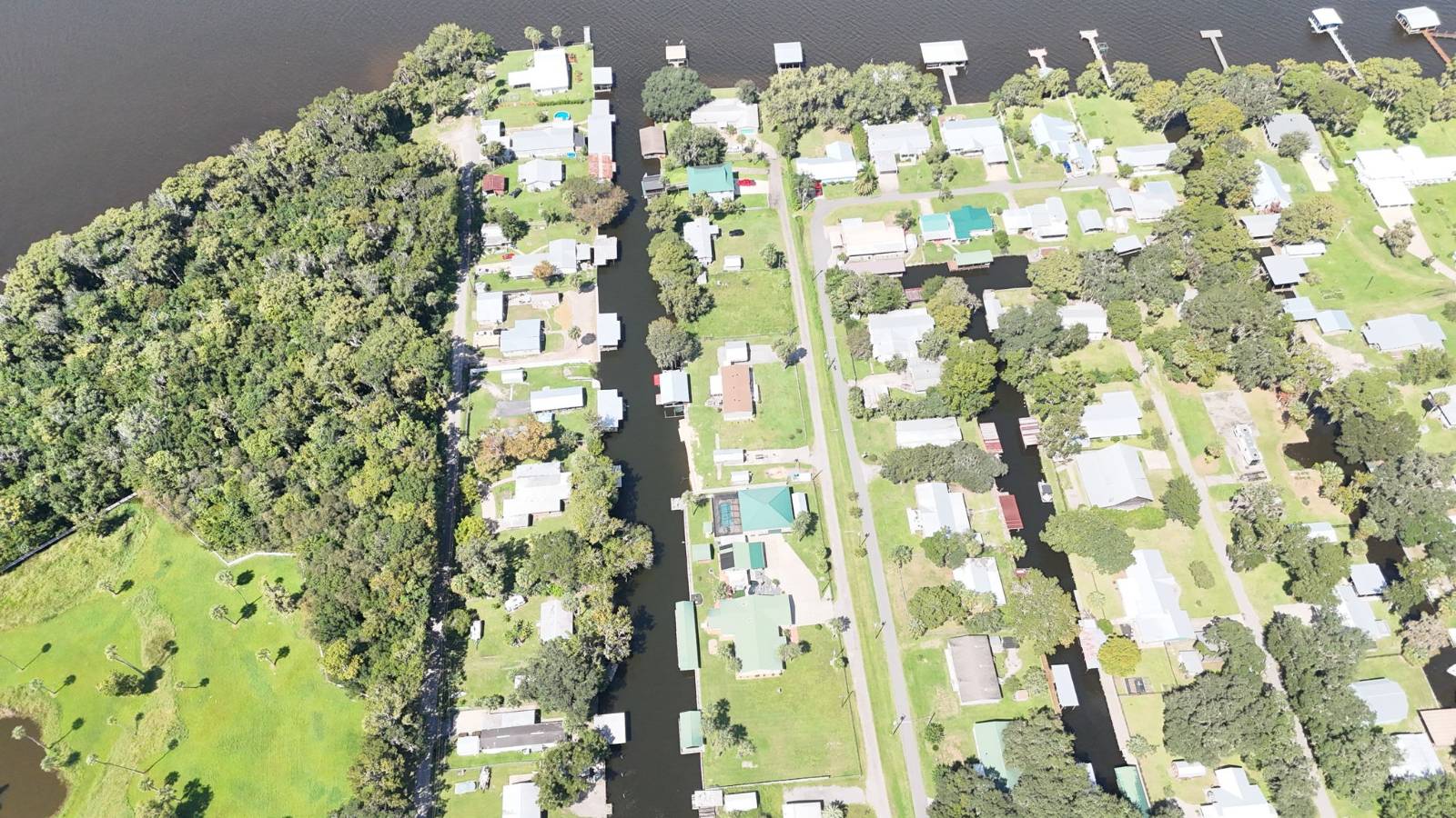 107 Peggy Ln, Crescent City, FL 32112