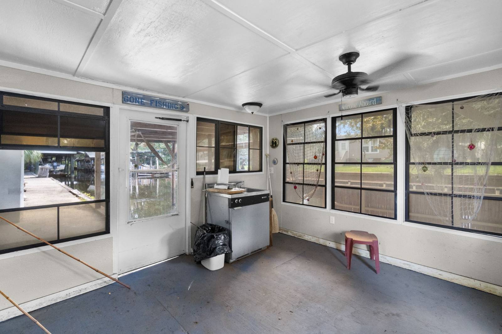 107 Peggy Ln, Crescent City, FL 32112