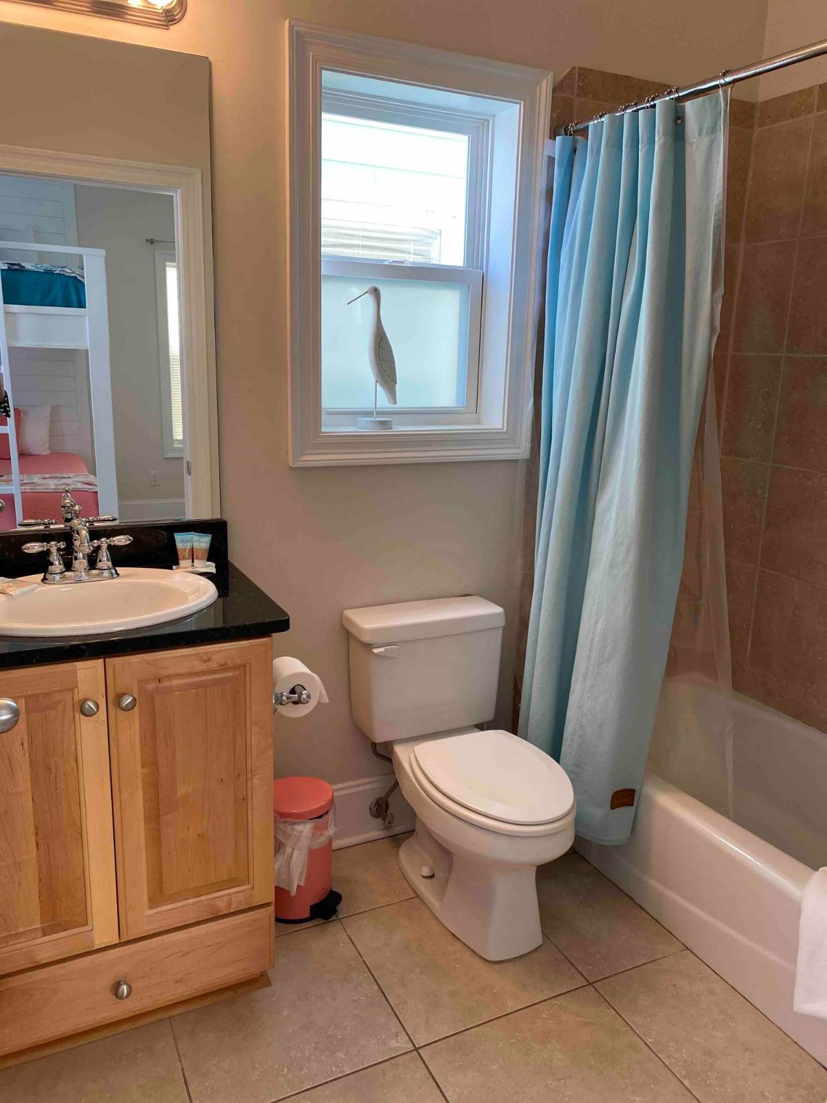 7418 Thomas Dr, Panama City Beach, FL 32408