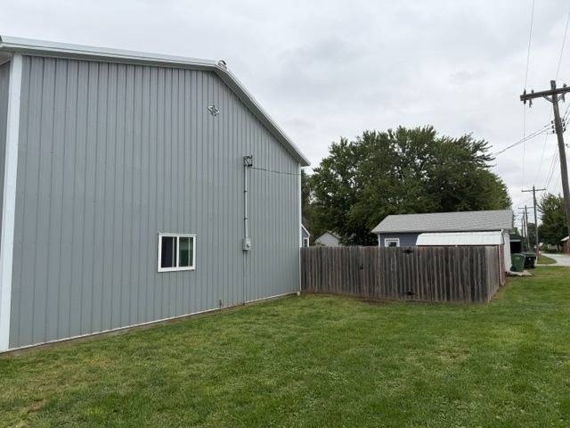 Photo 28 of 38 of home listing at 247 4th st, Hampton, NE 68843