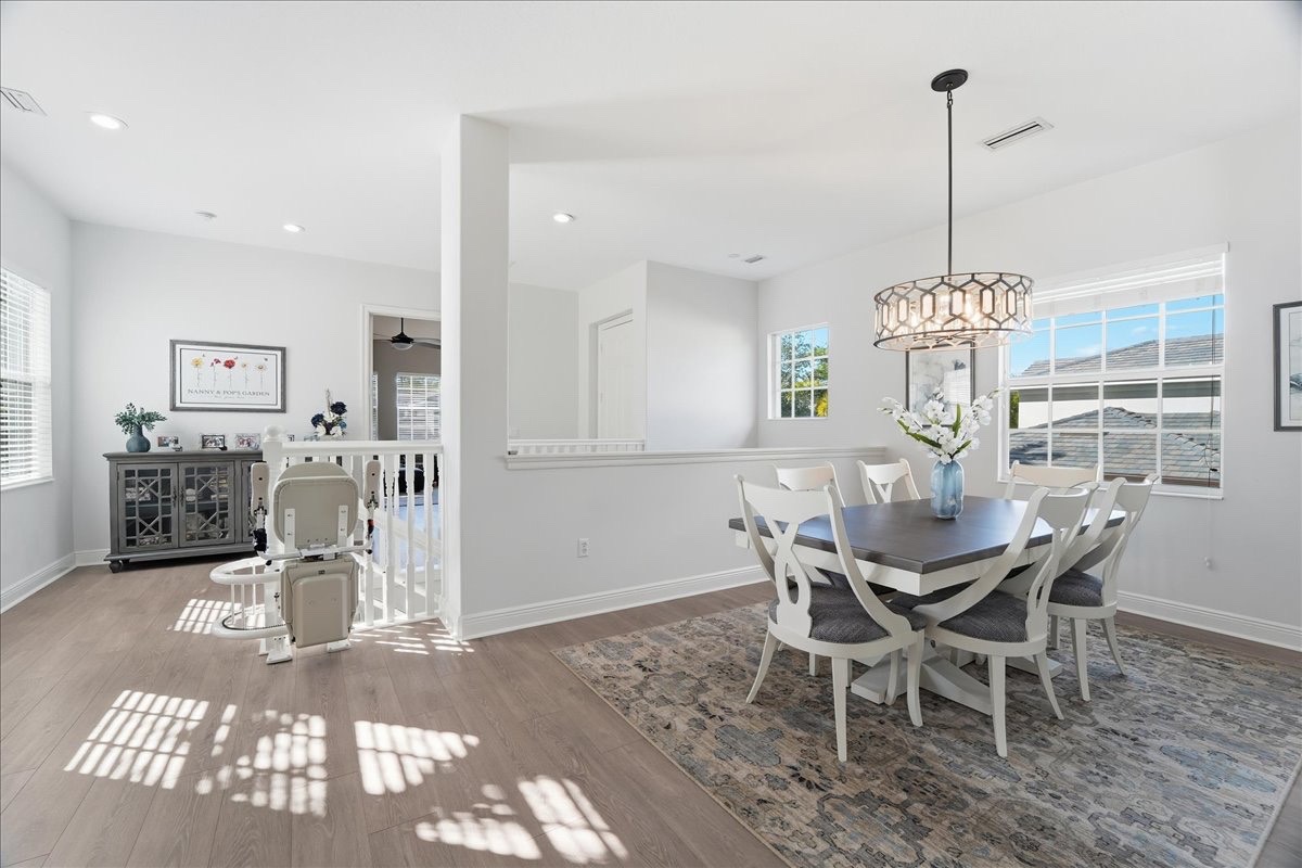 7842 Hawthorne Dr, #1703, Naples, FL 34113