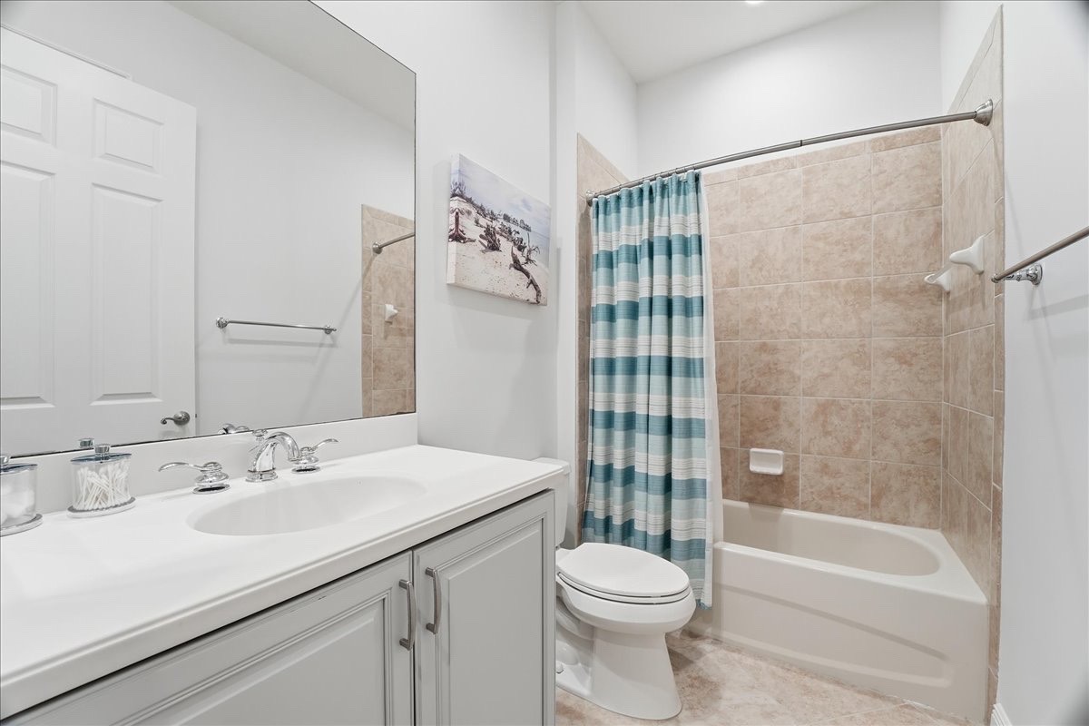 7842 Hawthorne Dr, #1703, Naples, FL 34113