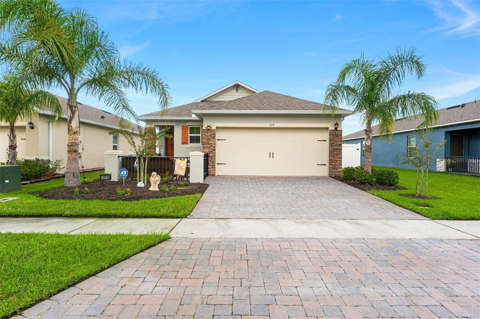 279 Caryota Ct, New Smyrna Beach, FL 32168