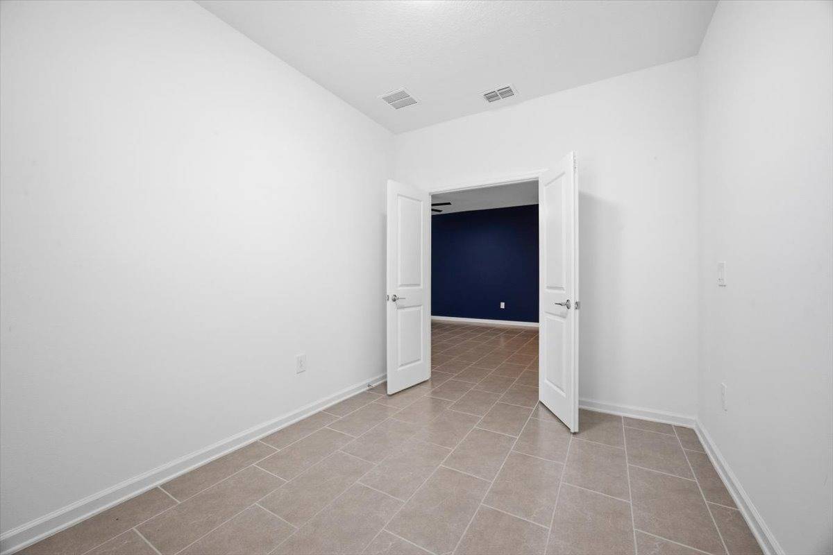 717 CITRUS RESERVE BLVD, Davenport, FL 33837