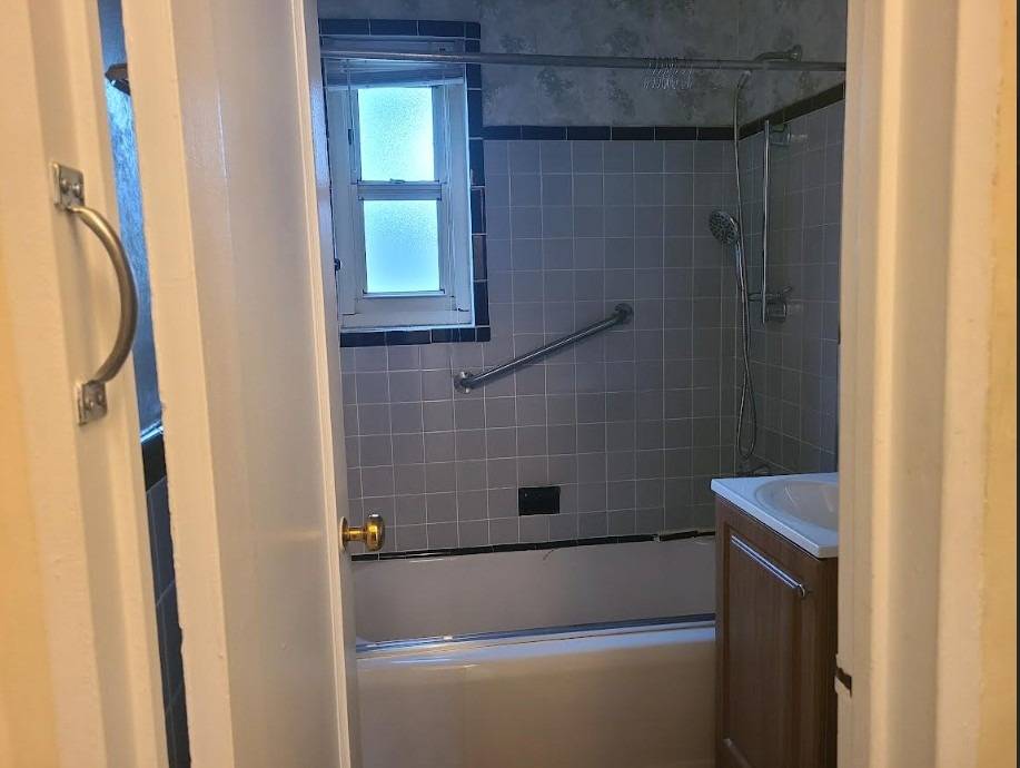 253-28 61St. Ave