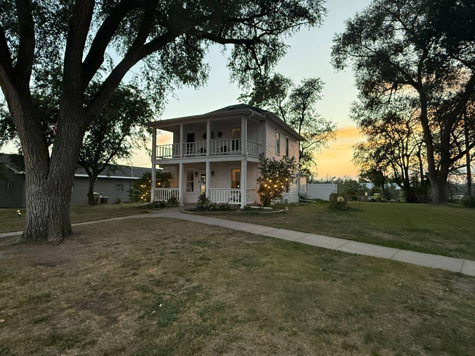 Photo 1 of 33 of home listing at 206 Washington Street, Stuart, NE 68780