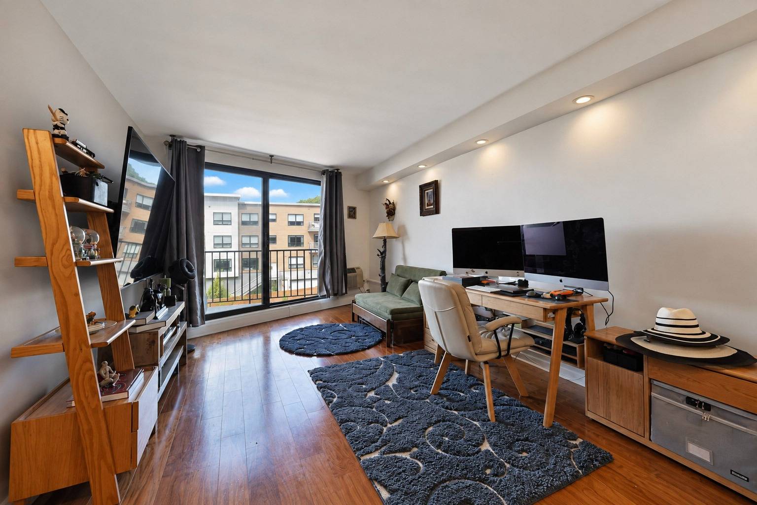 1155 Warburton Avenue, #3Y