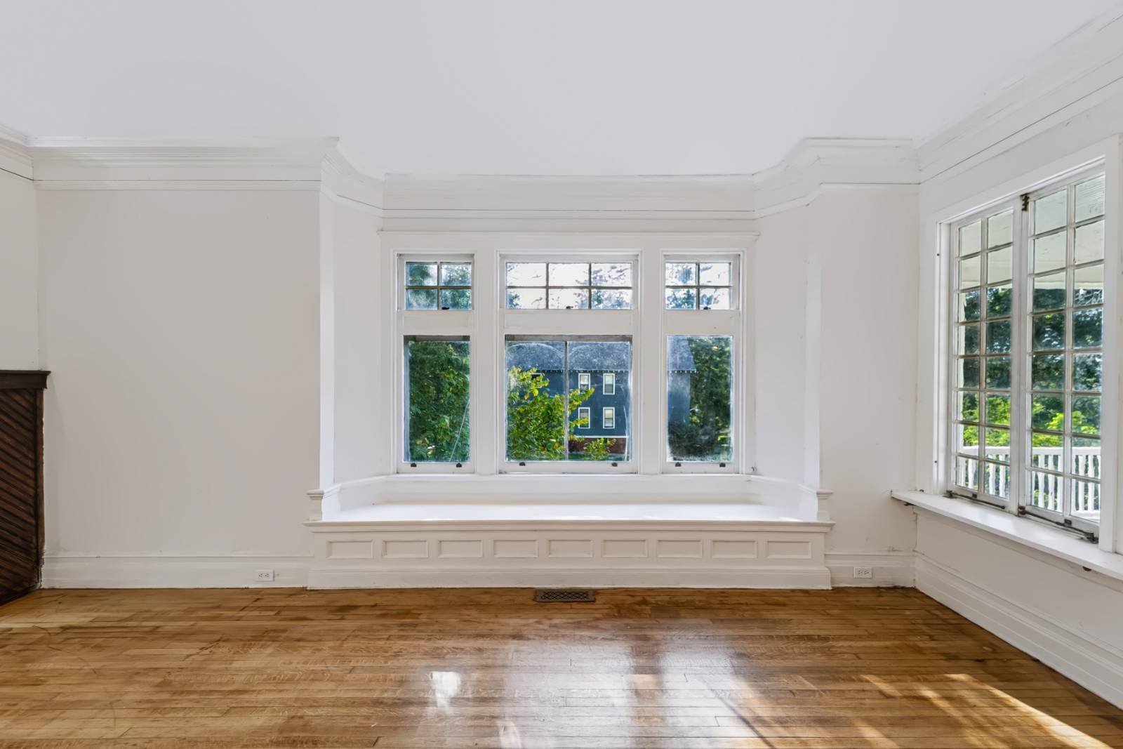 36 Belle Ave