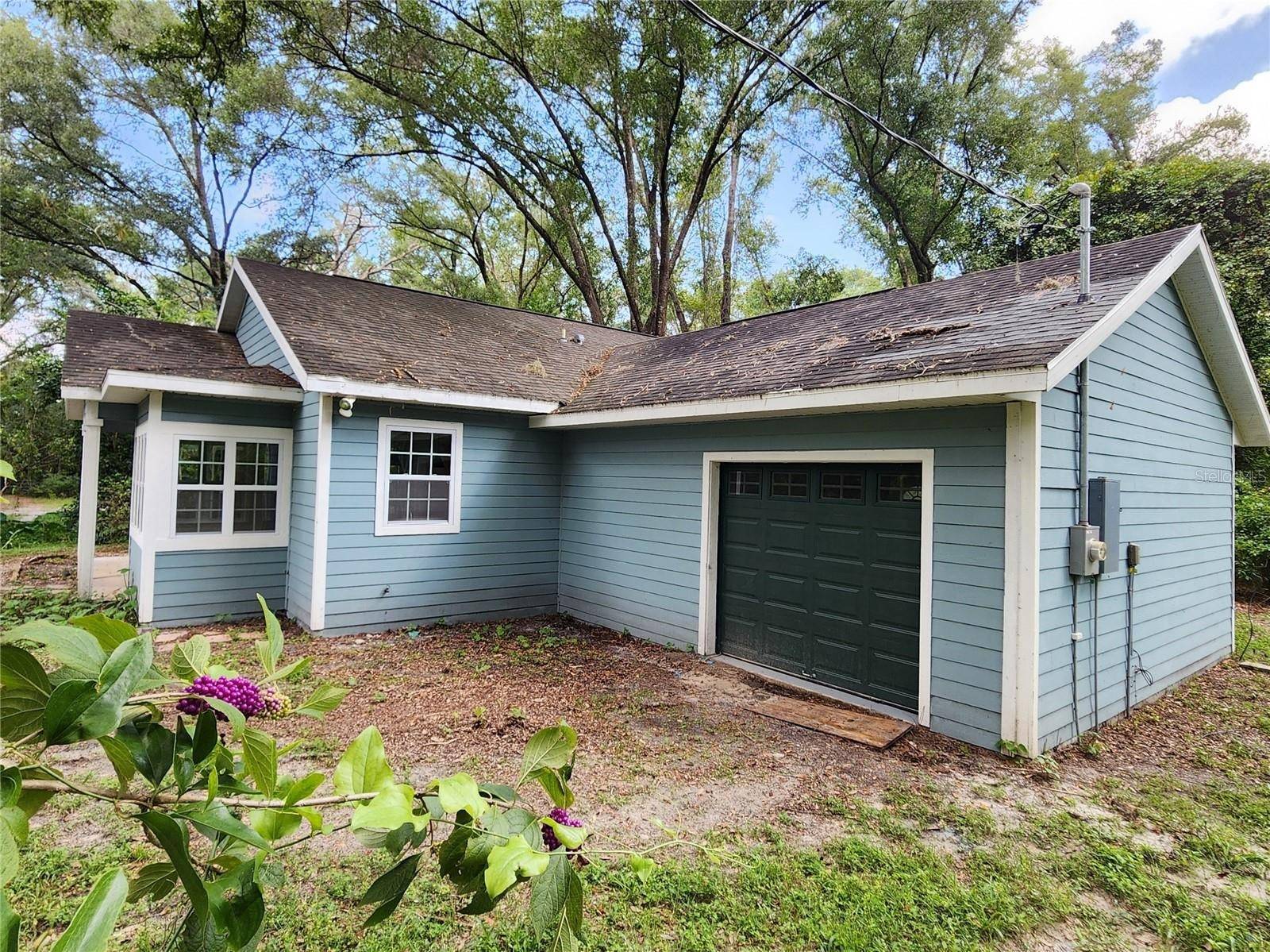 8909 SE 2nd Street Rd, Trenton, FL 32693