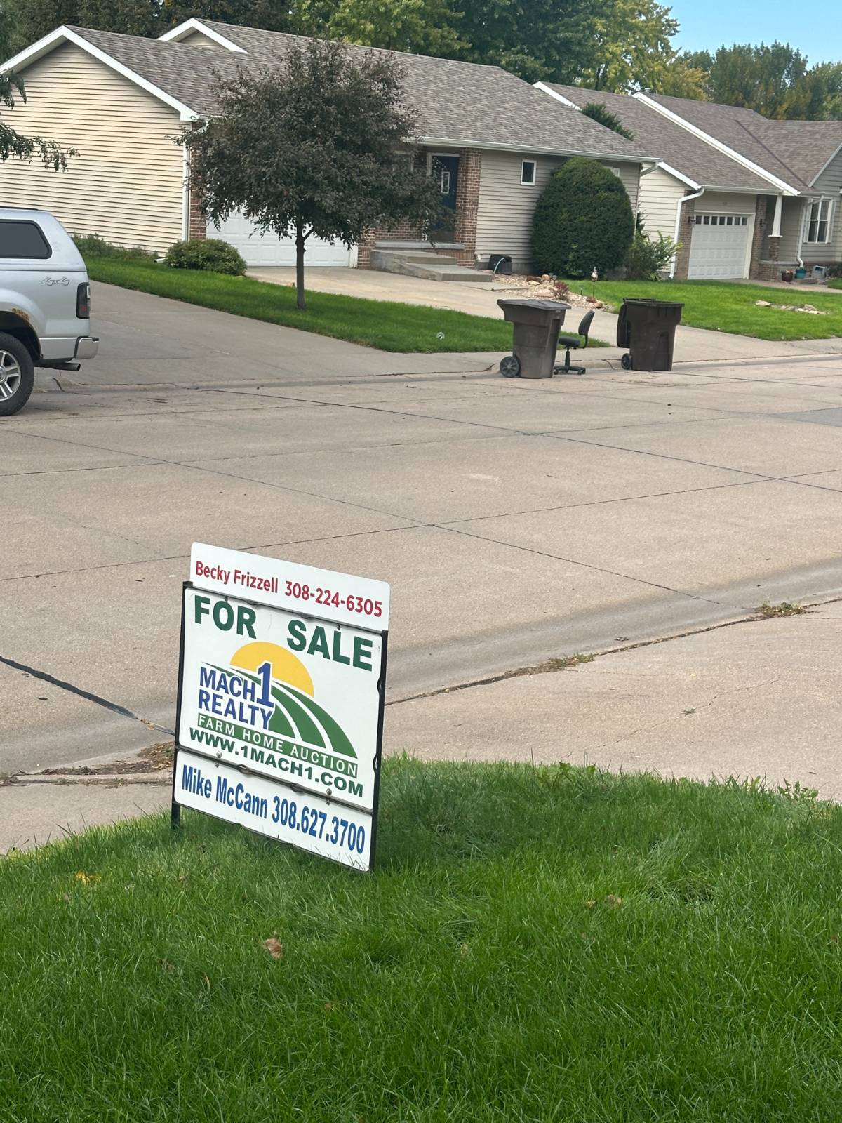4011 Fairacres Mach1 Realty