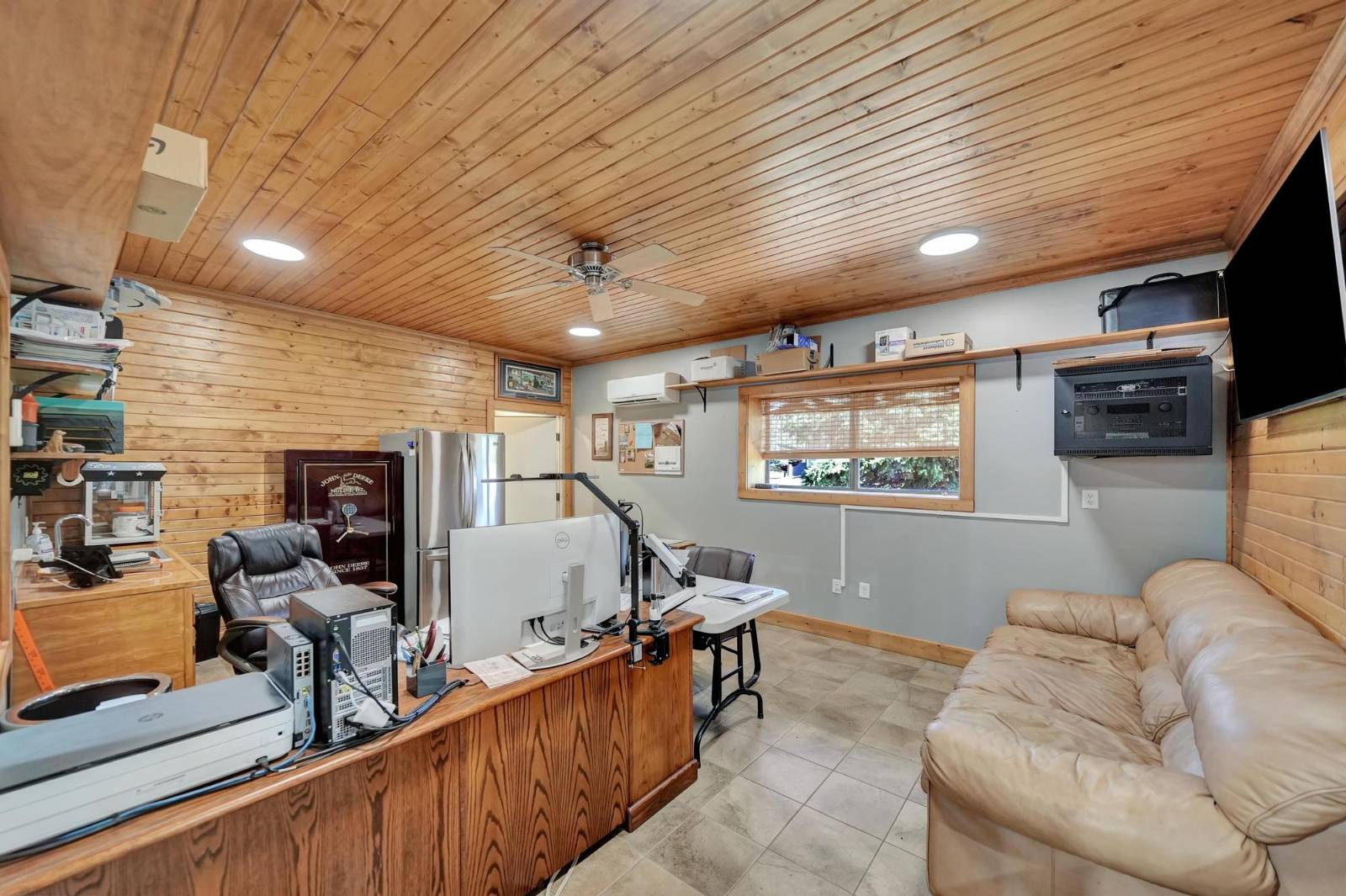 Photo 40 of 60 of home listing at 53872 863 Road, Plainview, NE 68769