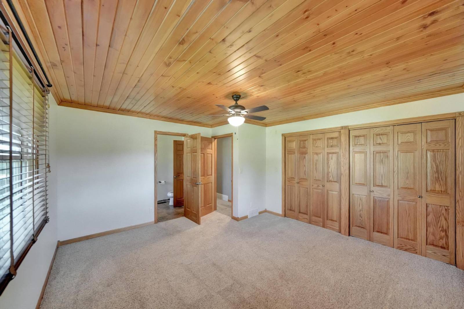 Photo 38 of 60 of home listing at 53872 863 Road, Plainview, NE 68769