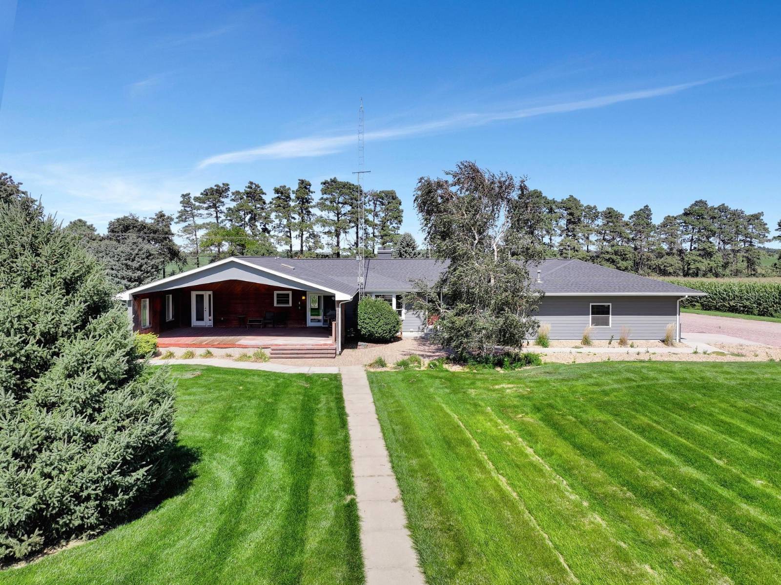 Photo 11 of 60 of home listing at 53872 863 Road, Plainview, NE 68769