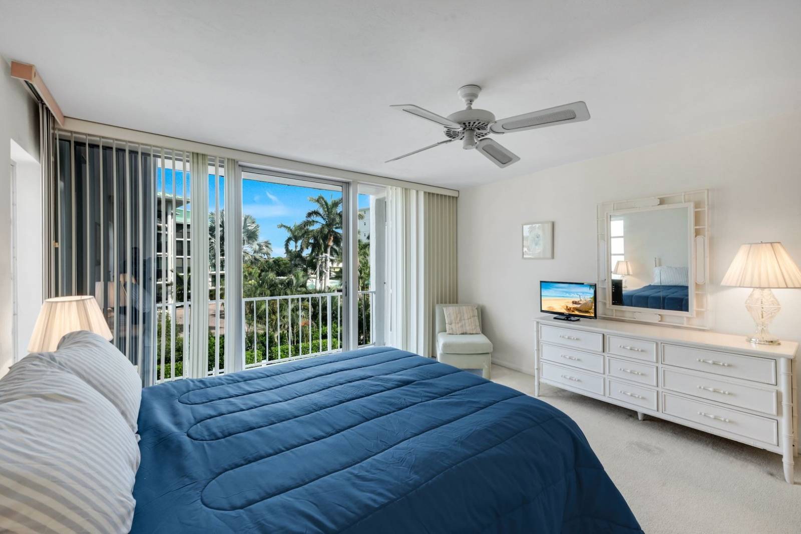 848 Collier Ct, #304, Marco Island, FL 34145