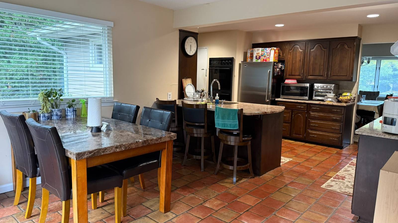 1 Niagara Dr